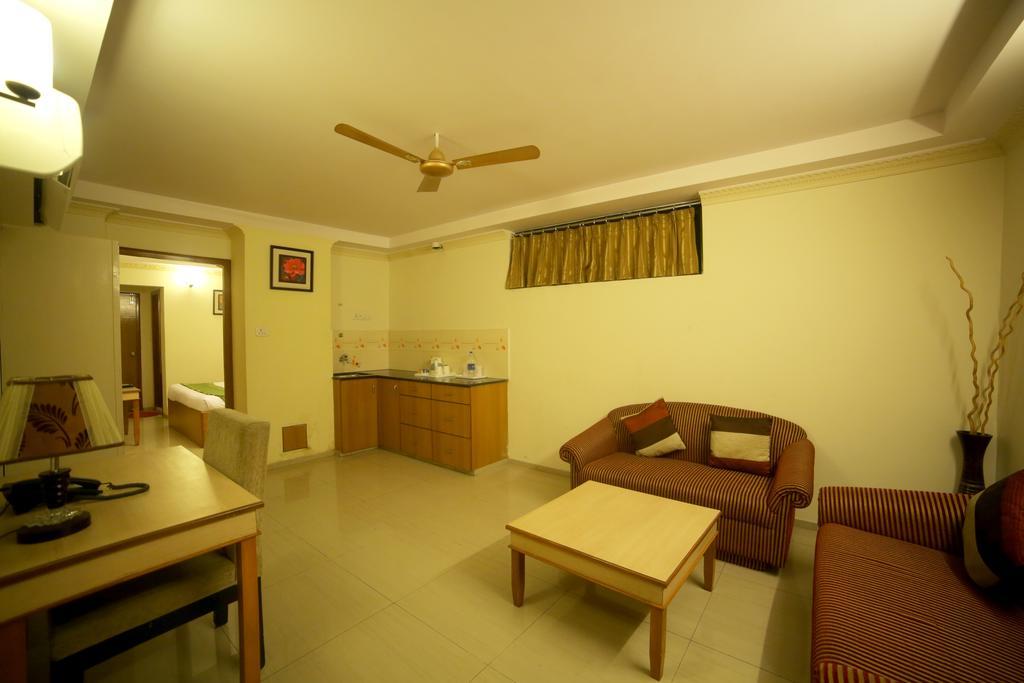 Treebo Trend Woodsvilla Suites Bapu Nagar Jaipur Extérieur photo